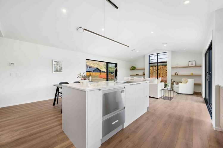 7 Buttercup Street Wanaka_7