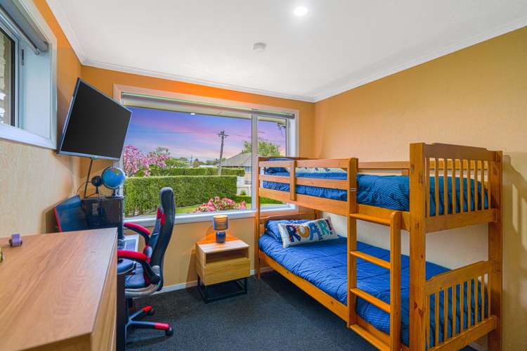 6 Dymock Place Bishopdale_16