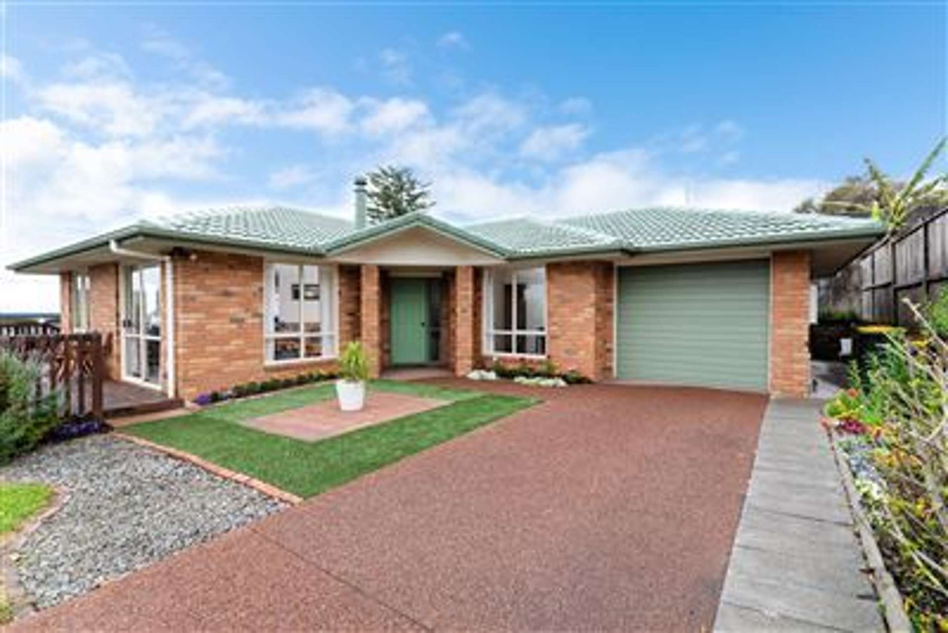 17 Lasque Place Glen Eden_0