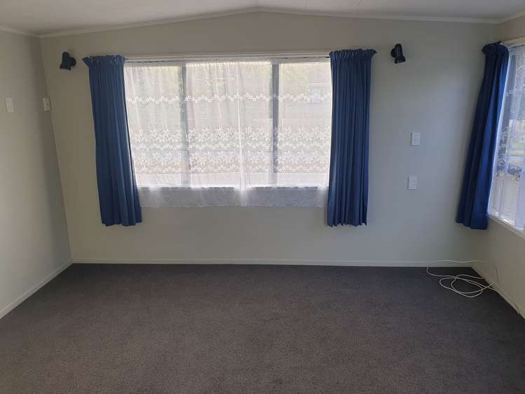 12 Edwin Freeman Place Ranui_14