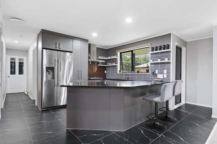 268 Vaughan Road Owhata_5