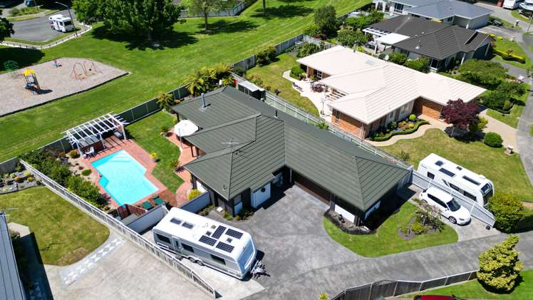 30 Hyatt Grove Greenmeadows_23