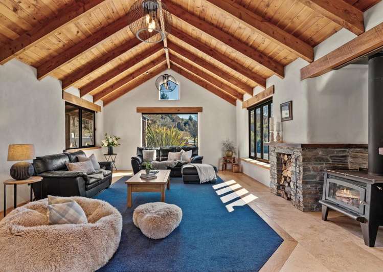 508 Lake Hawea - Albert Town Road Albert Town_15