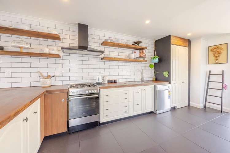 807 Willowpark Road North Hastings_8