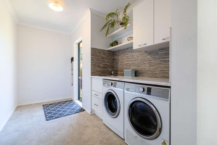 24 Rowe Road Whatawhata_31