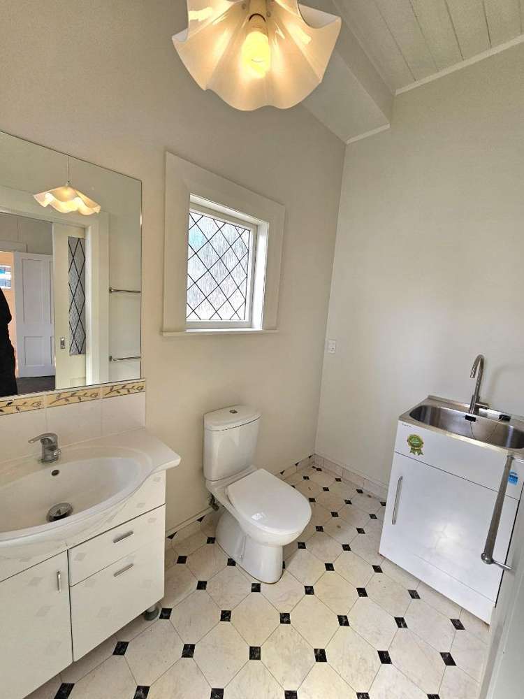 512 Devon Street East 2608_22