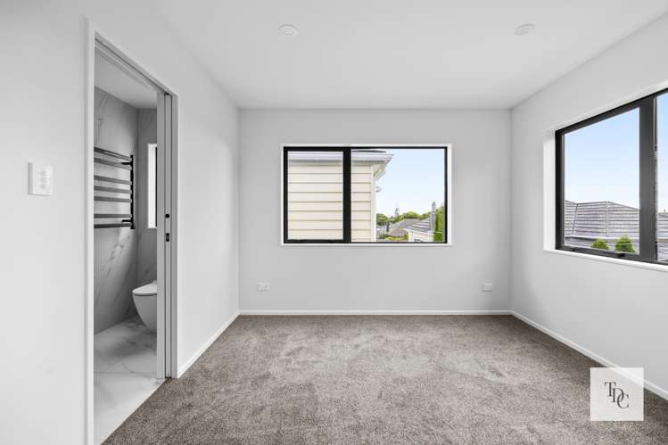 31 Great South Road_5