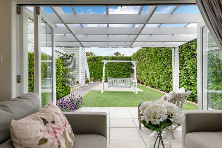 1 Milton Road Northcote Point_16