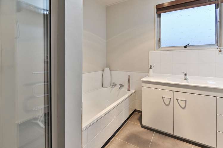 168 Flaxmere Avenue Flaxmere_11