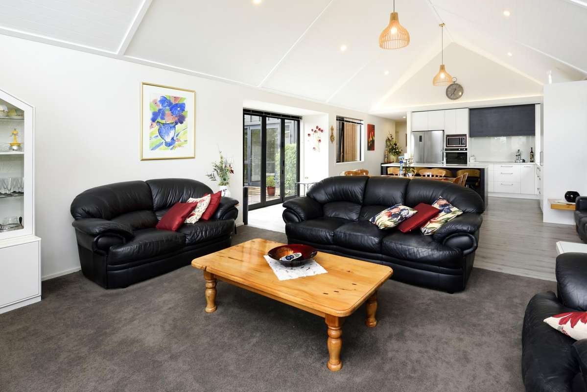 1 Andy Whiting Place_4