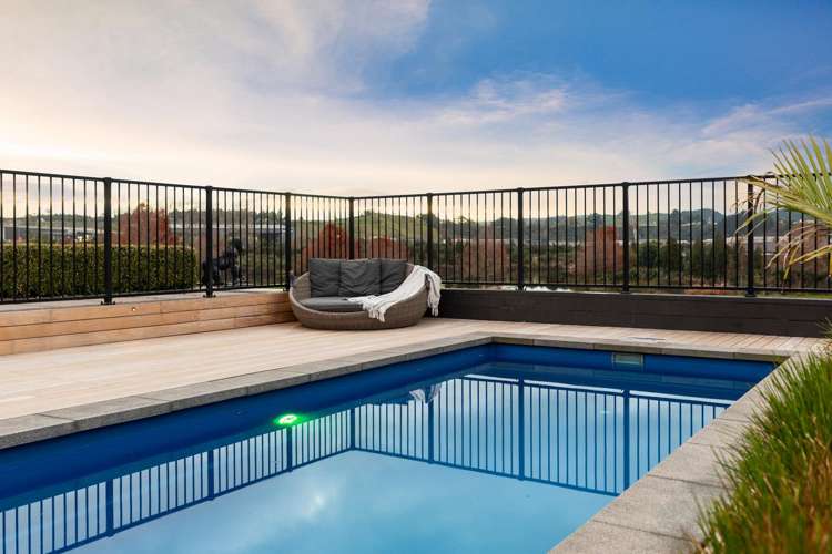 160 Lakes Boulevard_5
