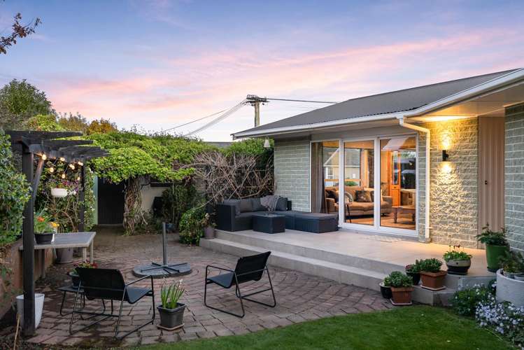 34 Wychwood Crescent Bishopdale_13