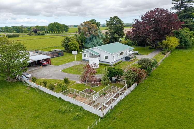 1032 Kimbolton Road Feilding_25