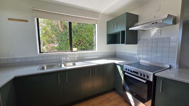  3 Owaka Close Kelson_6