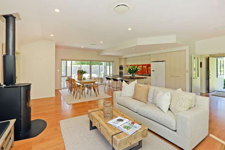 143 Kent Terrace Taradale_5