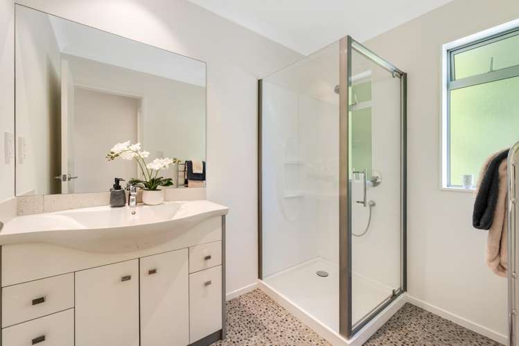 26 Copperfield Terrace Mellons Bay_36