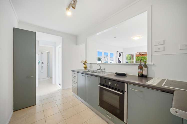 102 Taikata Road Te Atatu Peninsula_11