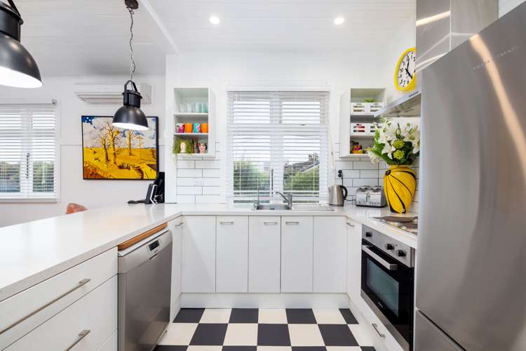 8 Effingham Street North New Brighton_7