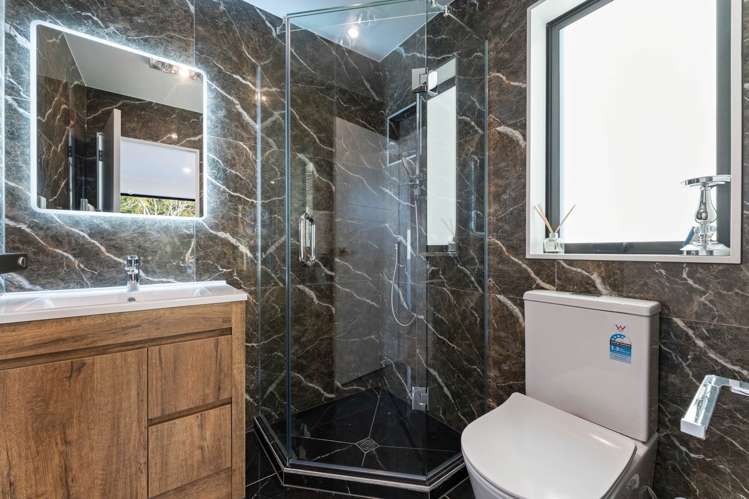 3A-3D Greenock Road Ranui_20