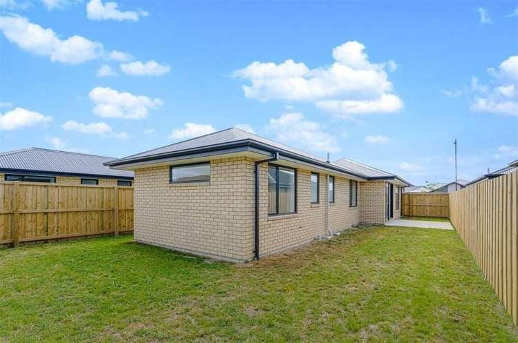 18 Lady Isaac Drive Rolleston_11