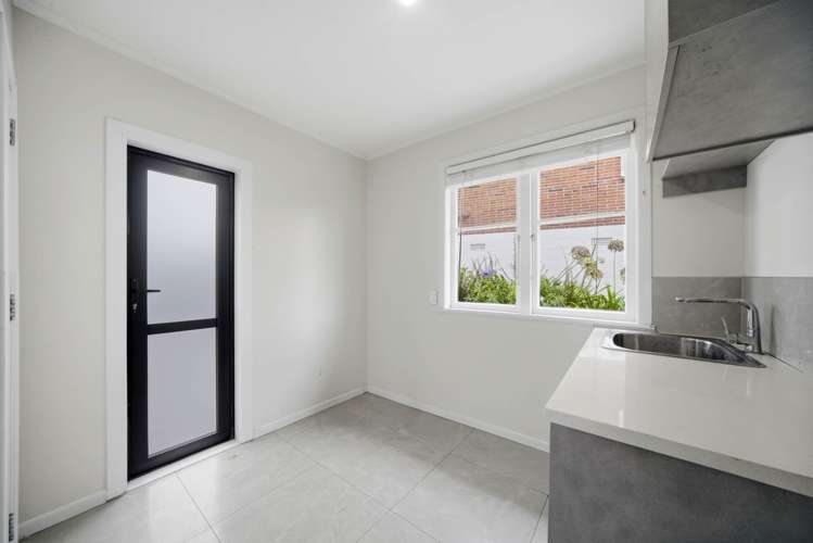 68A Sunnynook Road Forrest Hill_14