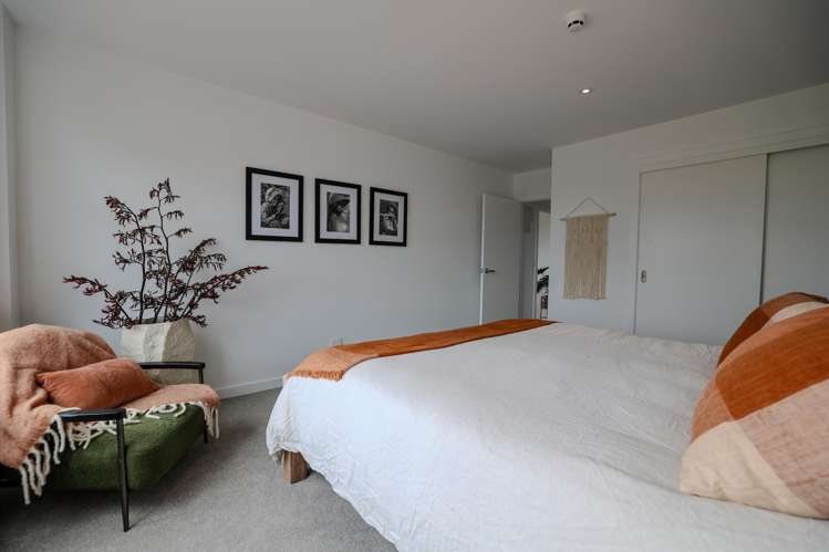 8/15 Keehan Drive Hilltop_12