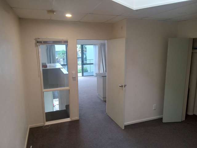 Unit 20/6 Airborne Road Rosedale_2