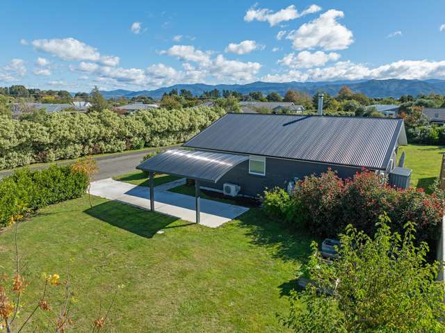 Stylish and Modern in Top Location