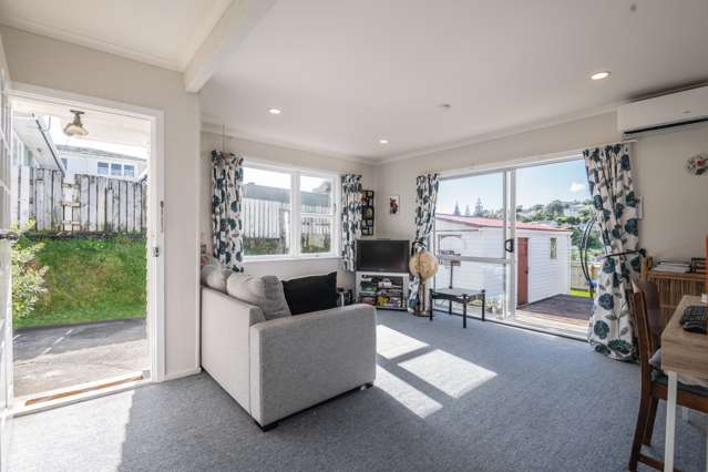 31 Swansea Street Cannons Creek_2