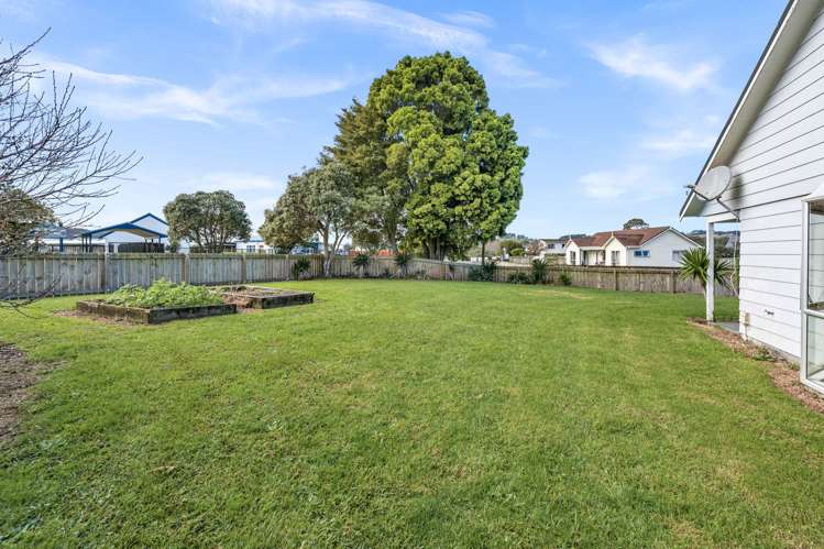 2 Steere Place Tikipunga_21