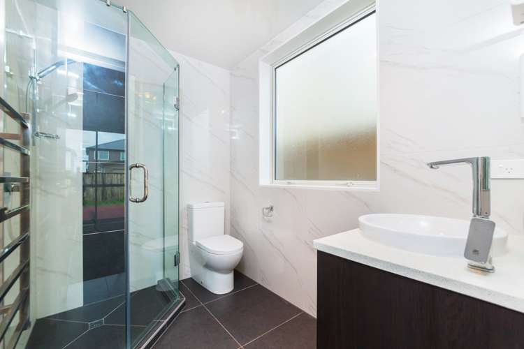 35 Rosewell Crescent Flat Bush_23