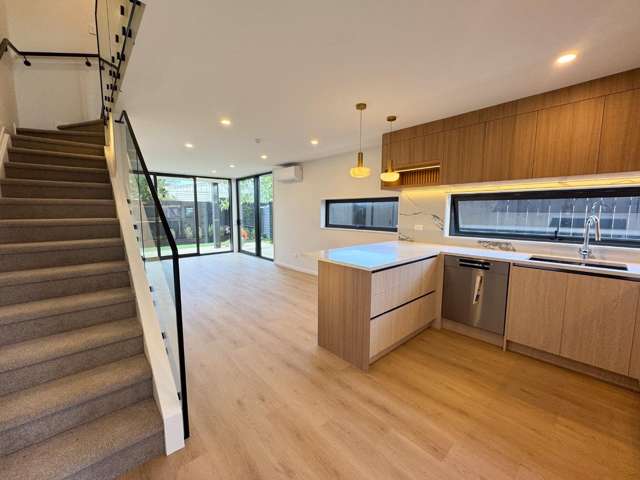 Brand New townhouse in Avondale!