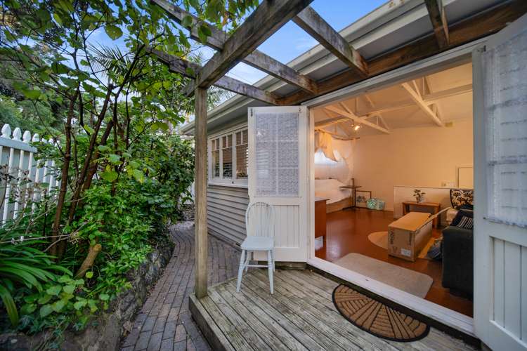 23 Pohutukawa Avenue Cockle Bay_32