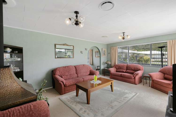 15 Wimbledon Grove Wainuiomata_5