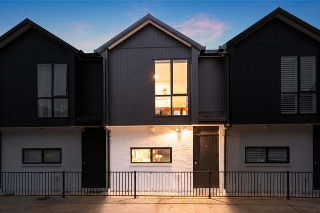 Upsizing Plans - All Offers Considered!