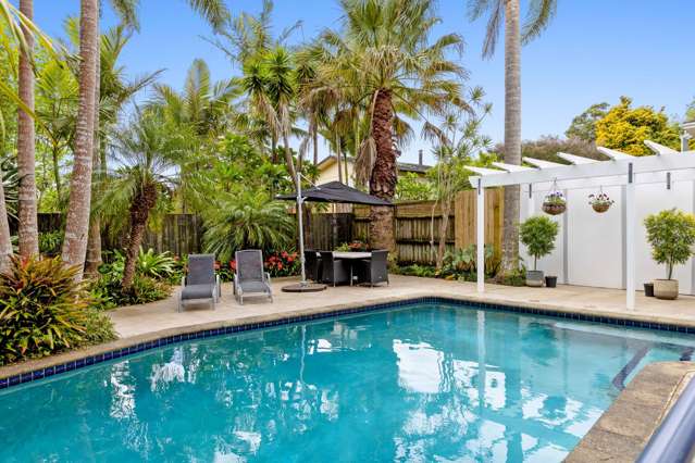North Shore Oasis on 1206 sqm a Rare Opportunity