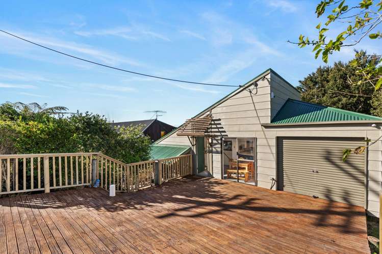 811 East Coast Road Northcross_3