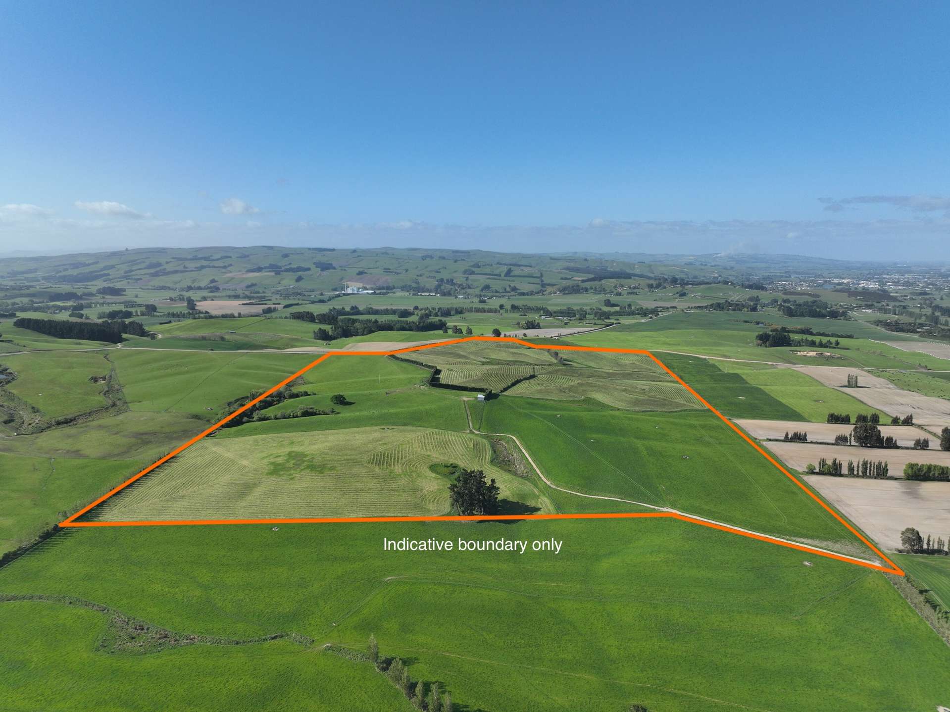 Pinnacle Road Gore Surrounds_0