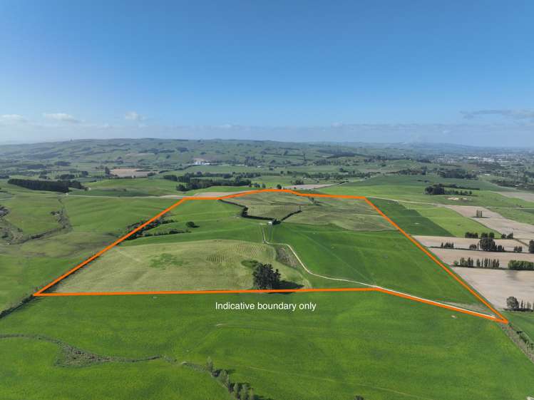 Pinnacle Road Gore Surrounds_0