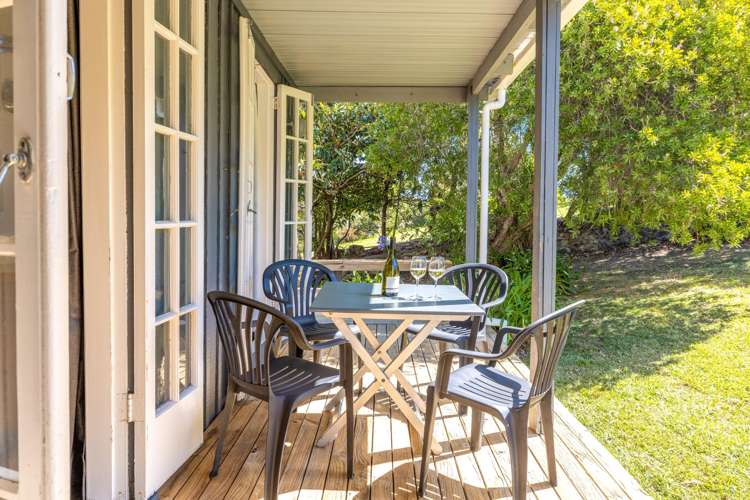 152 Ocean View Road Oneroa_21