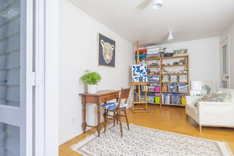 28 Buxton Street Point Chevalier_27