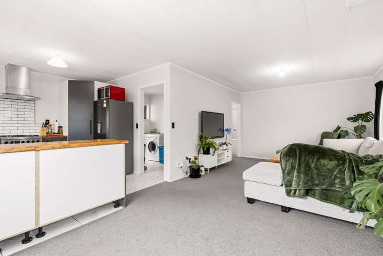 2/25 Matipo Street Taupo_5