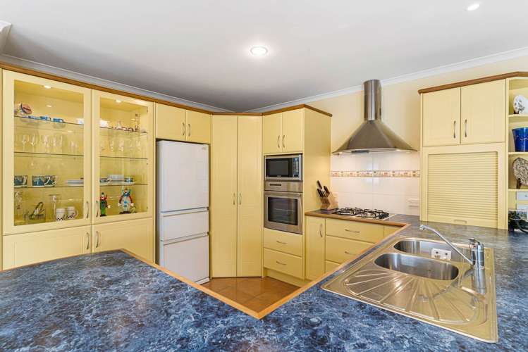 31 Newbliss Crescent East Tamaki Heights_9