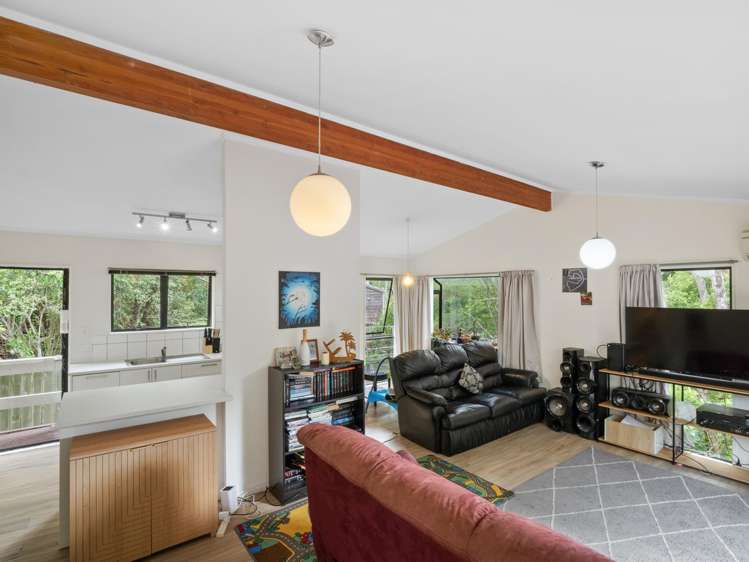 2/30 Anne McLean Drive Glenfield_4