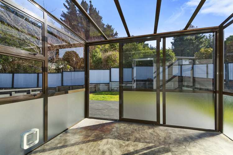 21 Newburn Grove Wainuiomata_9