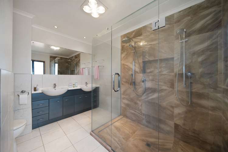 25 Brooke Ridge Rise East Tamaki Heights_15