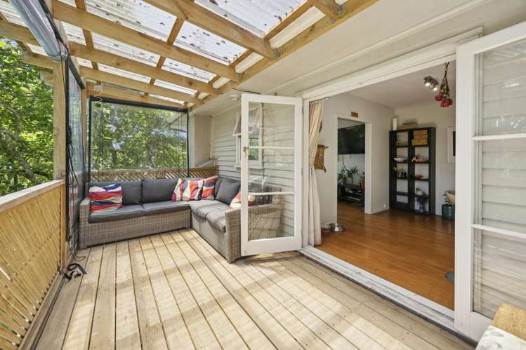 16 Mariana Place Glen Eden_8