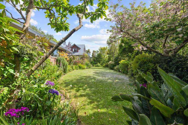 131 Summerhill Drive Fitzherbert_19