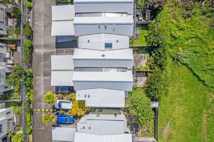 17/21 Hunters Park Drive Three Kings_15