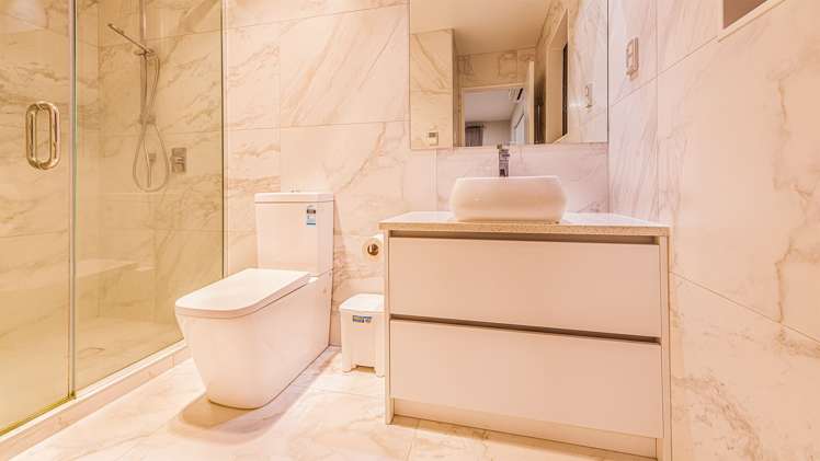 21 Quattro Avenue Flat Bush_23